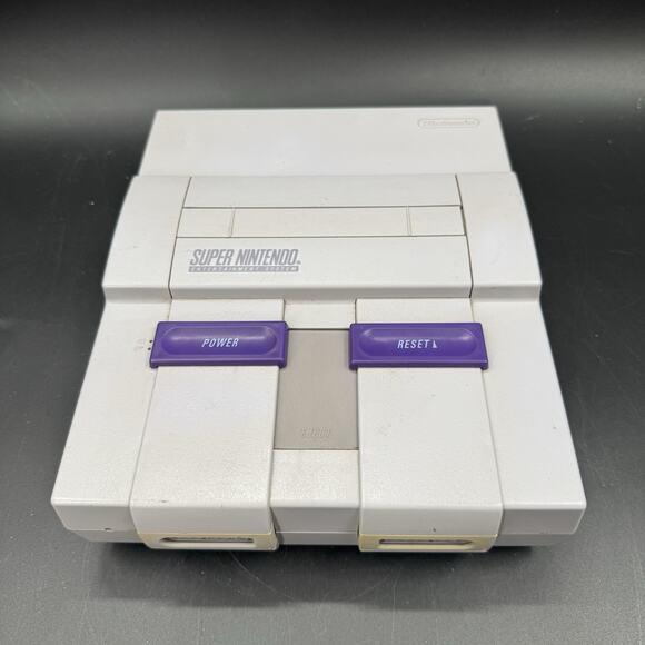 Nintendo SNES SNS-001 Video Game Console Only Clean Condition Vintage AS-IS - Picture 1 of 7